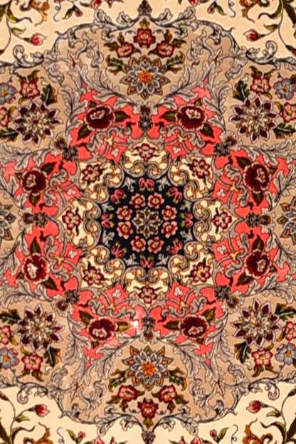 Fine Kashan 100% Silk Oriental Rug 6' 7" x 8'